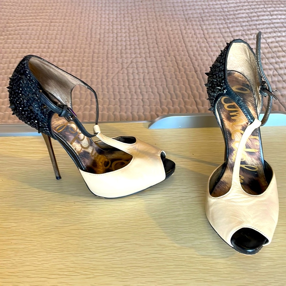 Spiky stilettos